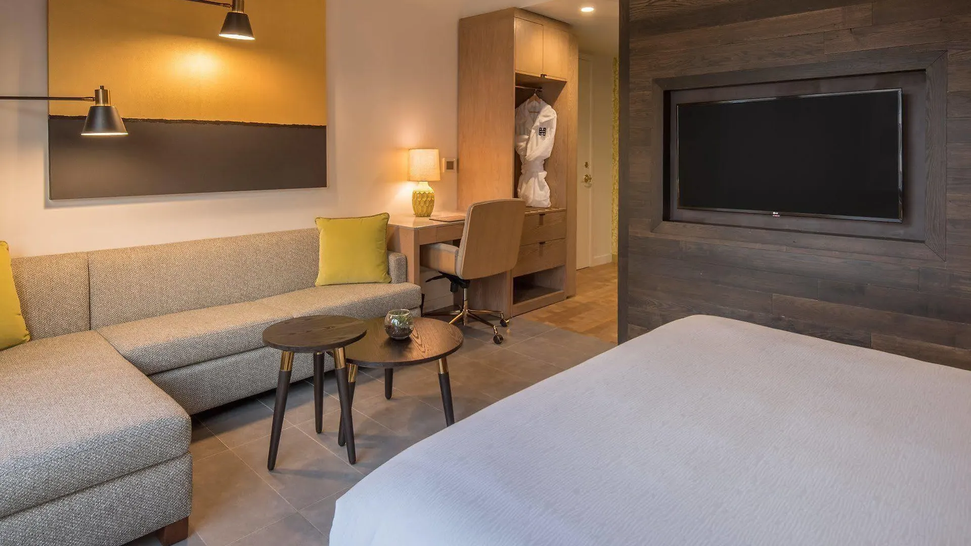 The Hi-Lo, Autograph Collection Hotel Portland