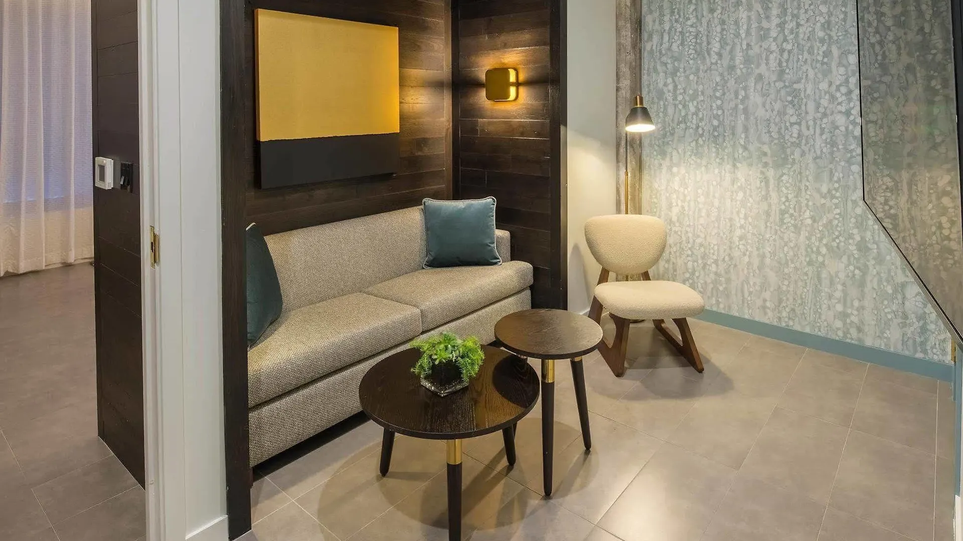 The Hi-Lo, Autograph Collection Hotel Portland